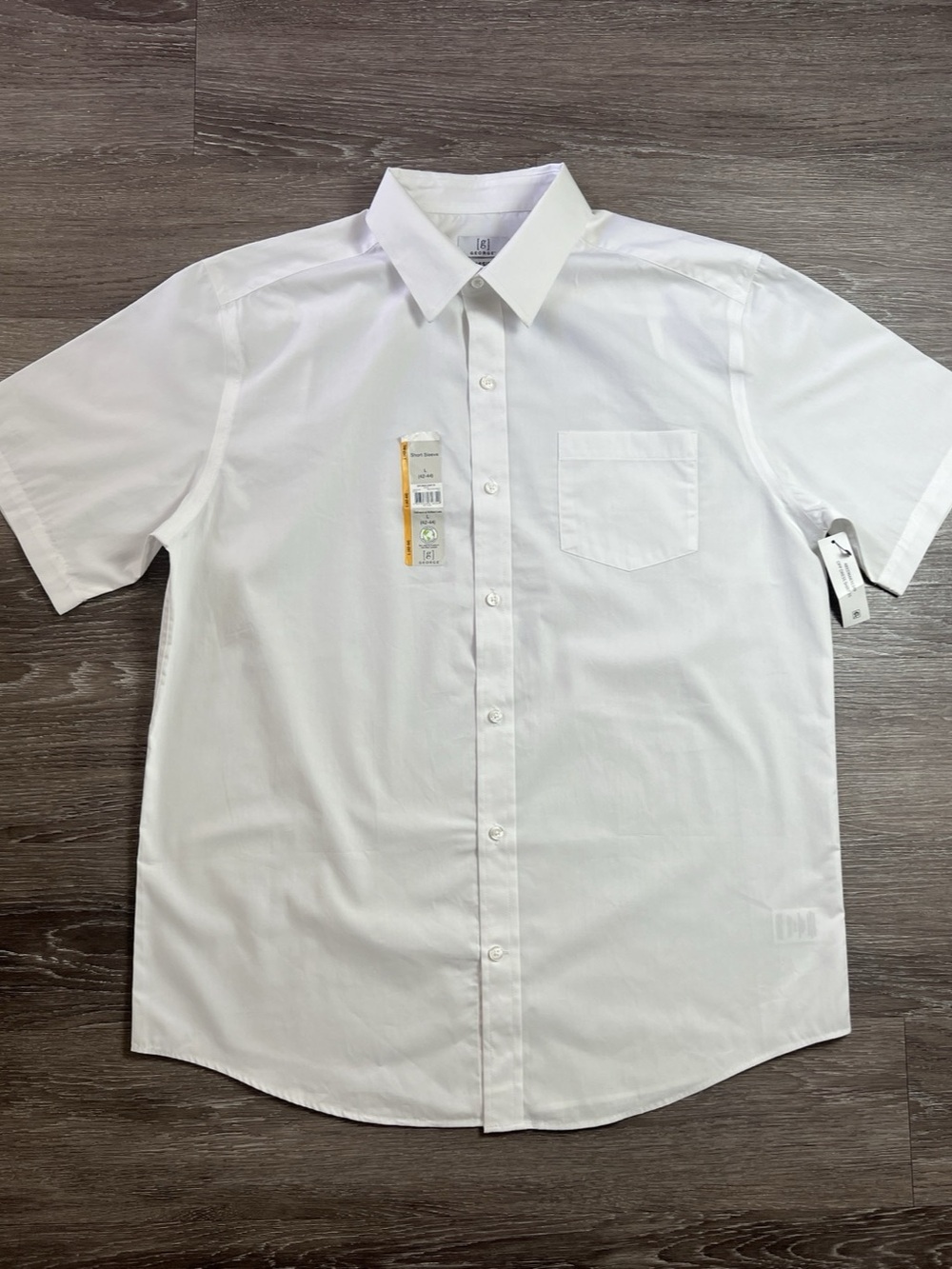 George Men’s White Short Sleeve Dress Shirt Classic Fit L 42-44 NWT